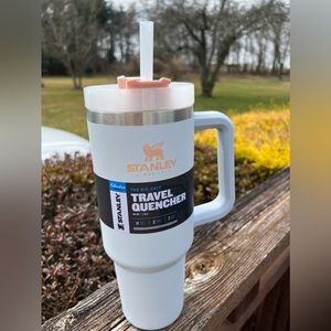 *Rare* Cloud Stanley Adventure Quencher Tumbler 40oz